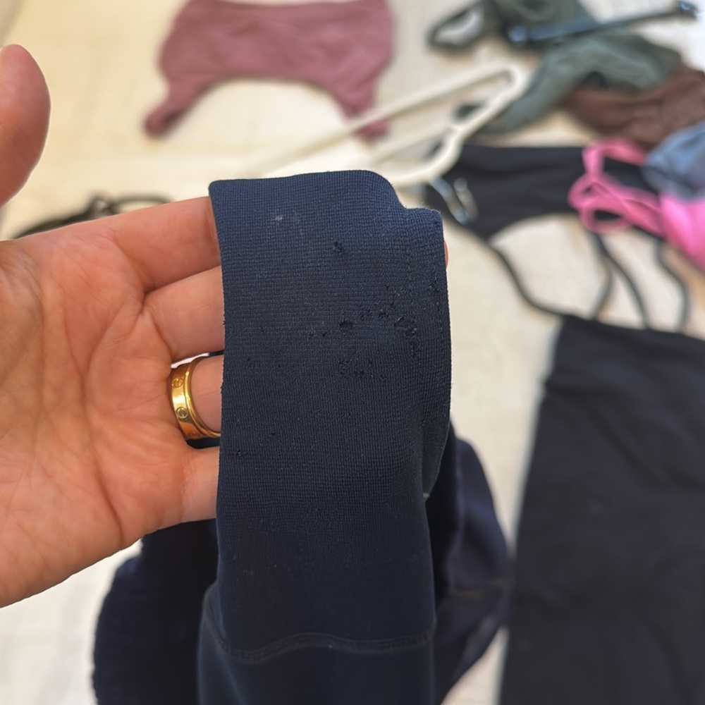 OLD lululemon shorts 2.5 Inch - Picture 5 of 5